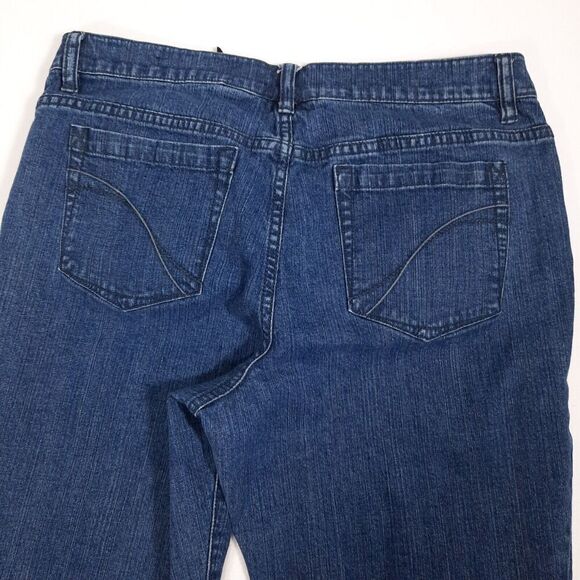 Axcess Women's Size 12 Straight Relaxed Fit Denim Capris MId-Rise Medium Wash - Picture 3 of 11